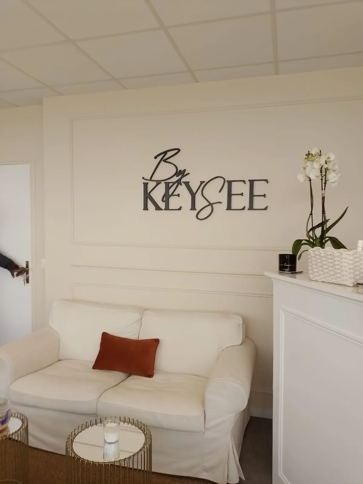 Enseigne intérieure et extérieure — DesignStudio LB
